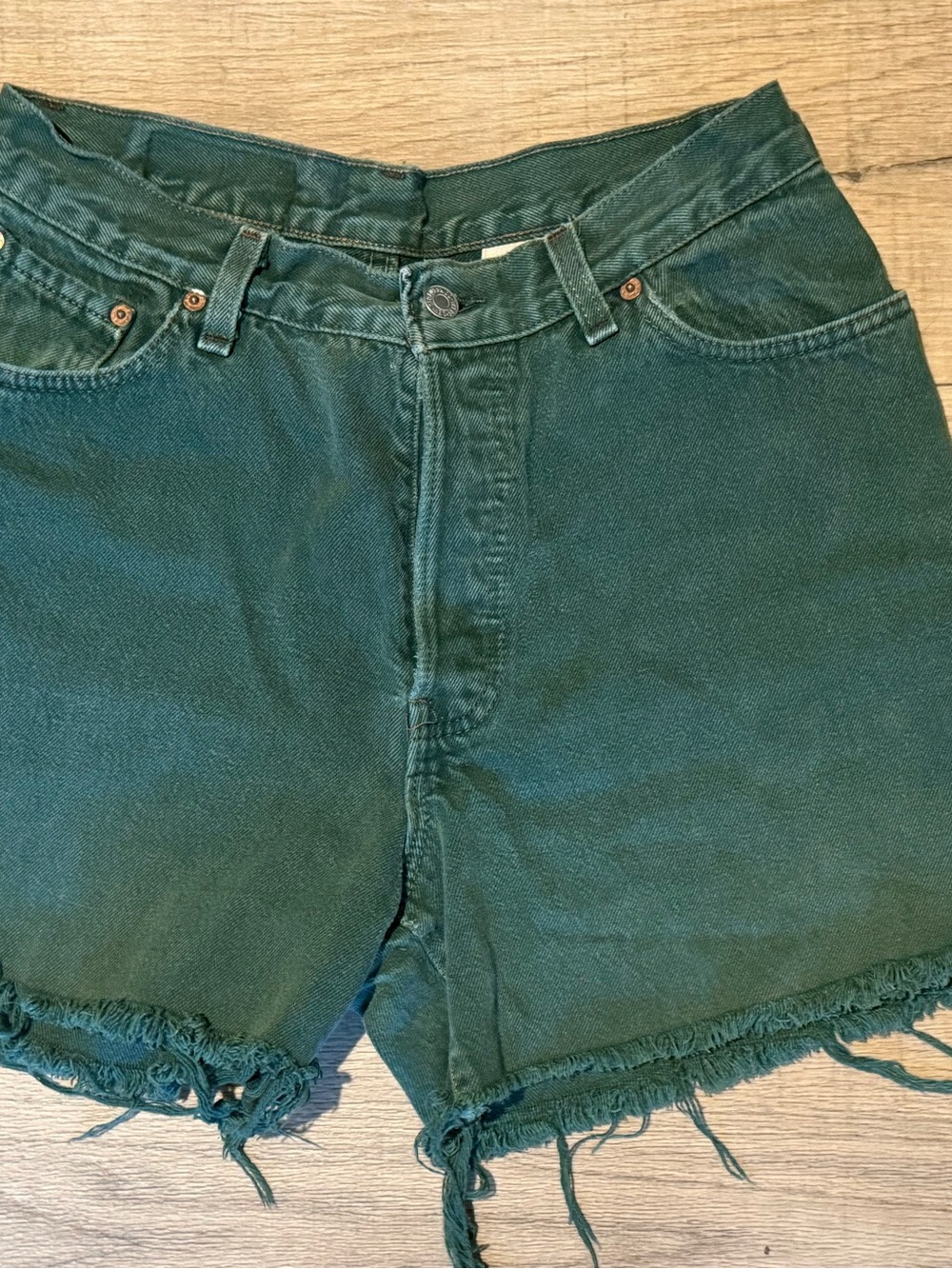Vintage 1994 Levi’s 18501 Women’s 501 Denim Shorts – Made in USA